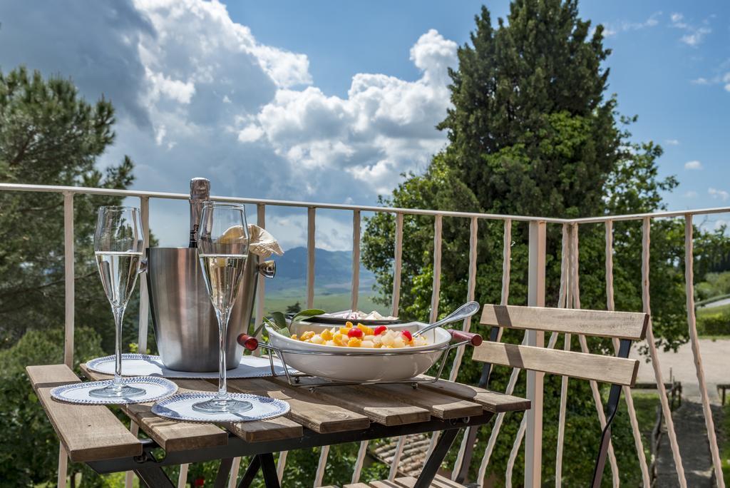 Hotel Il Cavallino Blu Volterra Exterior foto